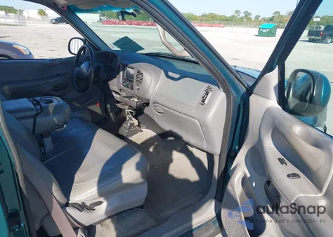 1998 Ford F-150 Lariat/Standard/Xl/Xlt from USA, damaged, VIN 1FTZX18W7WNB91140